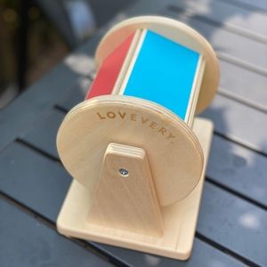 Lovevery Spinning Rainbow from the senser play kit 5-6 months